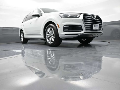 Used 2019 Audi Q7 3.0T Premium w/ Convenience Package AWD/4WD image 30