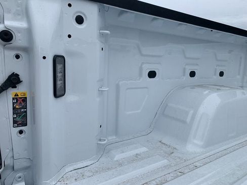 New 2026 GMC Sierra 1500 SLT w/ SLT Premium Package image 12