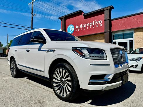 Used 2019 Lincoln Navigator Reserve image 2