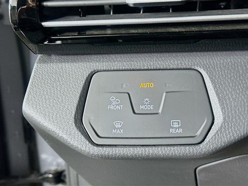 Used 2023 Volkswagen ID.4 S RWD image 17