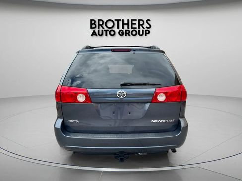 Used 2008 Toyota Sienna XLE Limited FWD image 10
