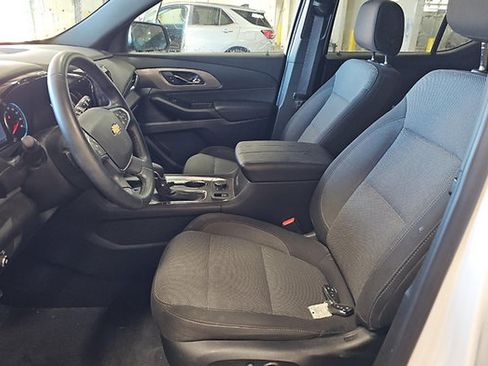 Used 2023 Chevrolet Traverse LT AWD/4WD image 14