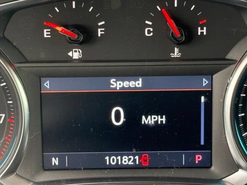 Used 2023 Chevrolet Traverse LT FWD image 9