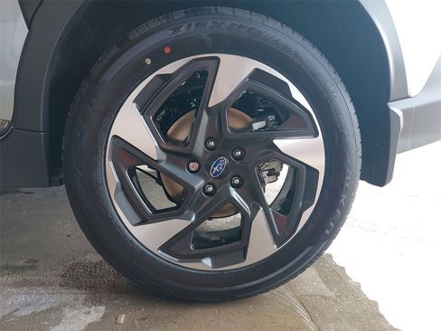 New 2025 Subaru Crosstrek 2.5i Limited w/ Crosstrek Mirror Package image 37