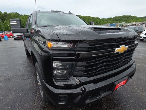 New 2026 Chevrolet Silverado 2500 Custom w/ Custom Convenience Package AWD/4WD image 12