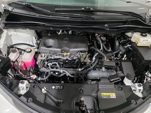 Used 2021 Toyota Sienna Limited image 11