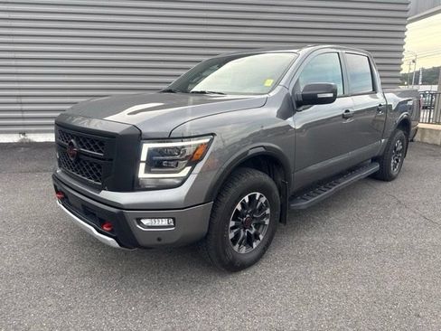 Used 2024 Nissan Titan PRO-4X w/ Pro-4x Convenience Package AWD/4WD image 1