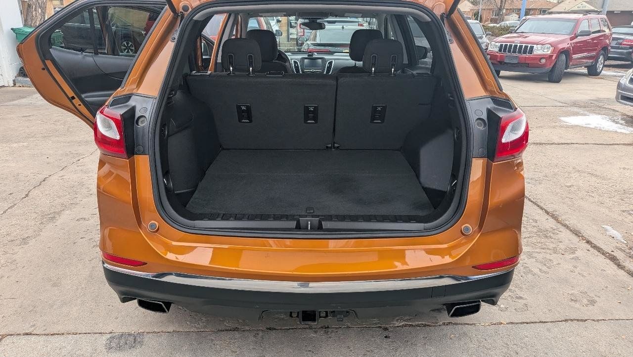 Used 2018 Chevrolet Equinox LT FWD image 12