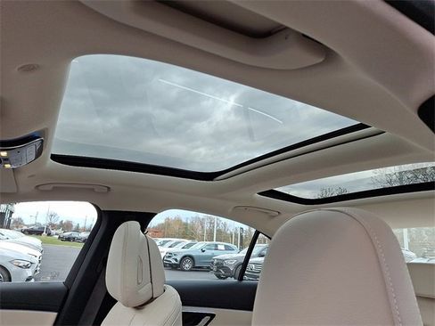 New 2026 Mercedes-Benz E 350 4MATIC Sedan image 17