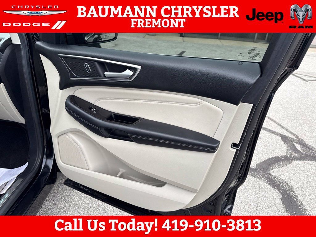 Used 2016 Ford Edge Titanium w/ Equipment Group 301A AWD/4WD image 14