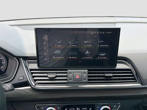 Used 2023 Audi SQ5 Premium Plus w/ Premium Plus Package AWD/4WD image 28