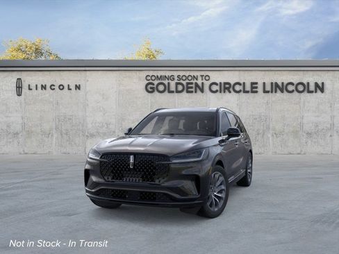 New 2026 Lincoln Aviator 2WD image 3