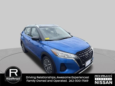 Certified 2024 Nissan Kicks SV FWD image 3