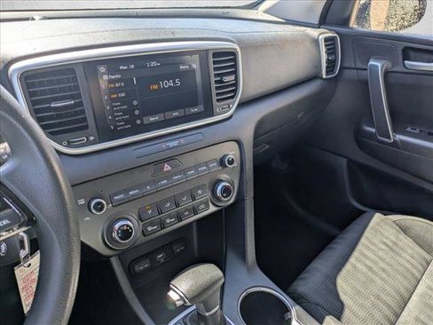 Used 2021 Kia Sportage LX image 13