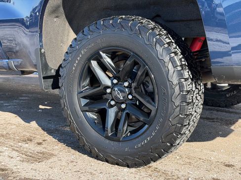 Used 2021 Chevrolet Silverado 1500 LT Trail Boss w/ Bed Protection Package image 18