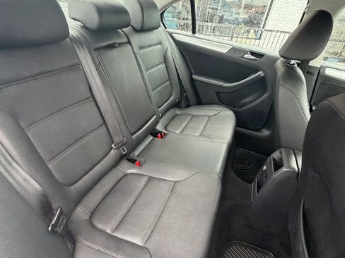 Used 2011 Volkswagen Jetta TDI image 14