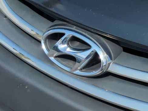 Used 2015 Hyundai Elantra GT FWD image 12