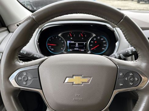 Used 2018 Chevrolet Traverse LT image 18