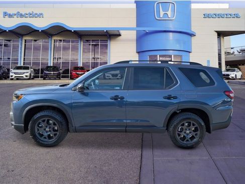 New 2026 Honda Pilot TrailSport image 2