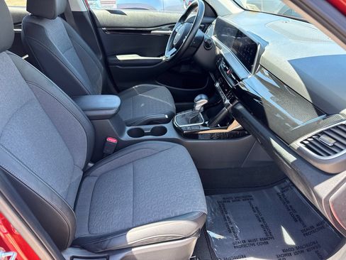 Used 2024 Kia Seltos S FWD image 13