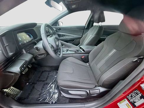 Certified 2026 Hyundai Elantra Sport FWD image 20