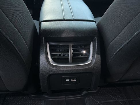 Used 2021 Chevrolet Blazer LT image 17