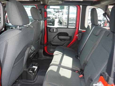 Used 2025 Jeep Wrangler Unlimited Sport AWD/4WD image 23
