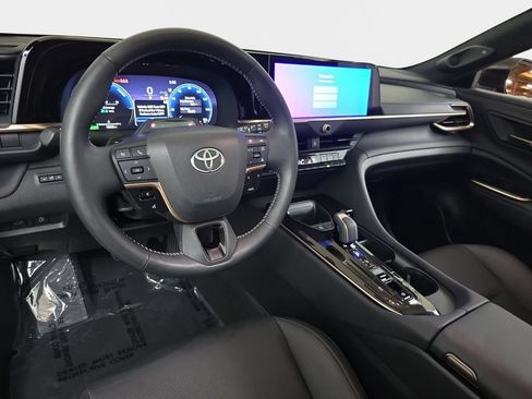 Used 2025 Toyota Crown Signia w/ Advanced Technology Package AWD/4WD image 12