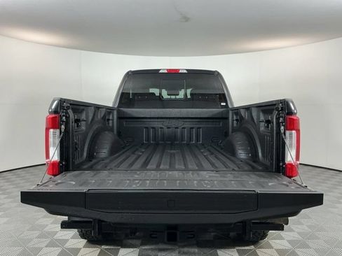 Used 2019 Ford F350 Lariat AWD/4WD image 7