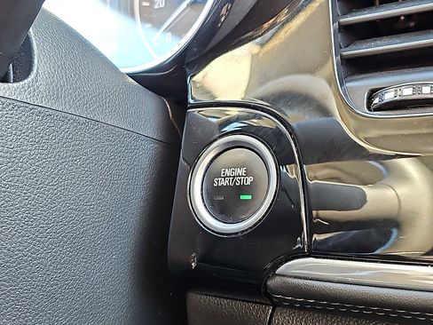 Used 2021 Buick Encore Preferred w/ Safety Package image 34