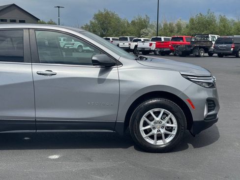 Used 2023 Chevrolet Equinox LT w/ LPO, Cargo Package AWD/4WD image 4