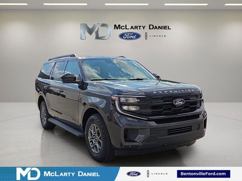 New 2025 Ford Expedition Active AWD/4WD image 1