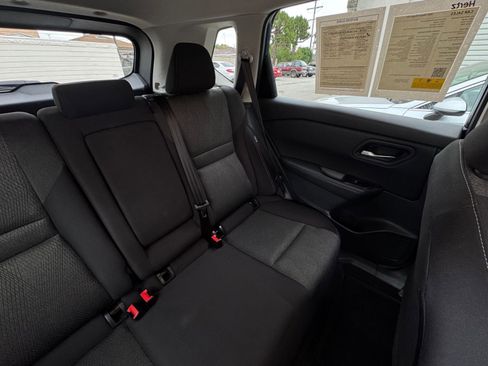 Used 2025 Nissan Rogue SV FWD image 39