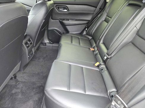 Used 2024 Nissan Rogue SL w/ SL Premium Package image 29