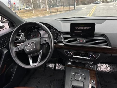 Used 2019 Audi Q5 2.0T Premium w/ Convenience Package image 15