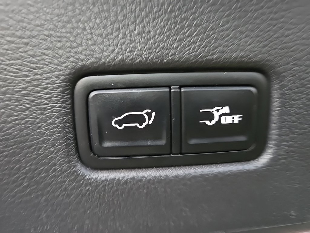 Certified 2024 Kia Carnival EX FWD image 33