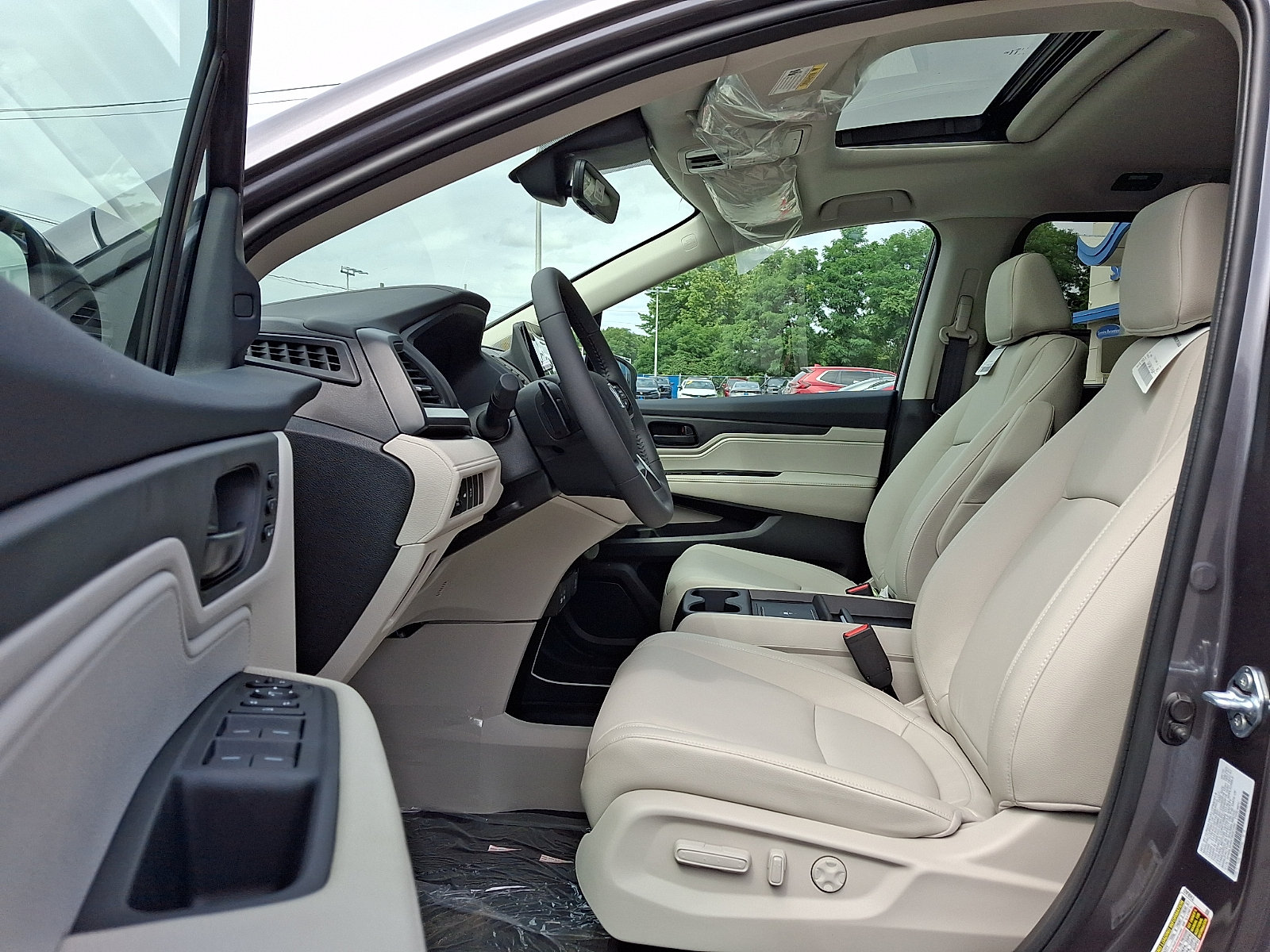 New 2026 Honda Odyssey EX-L image 6