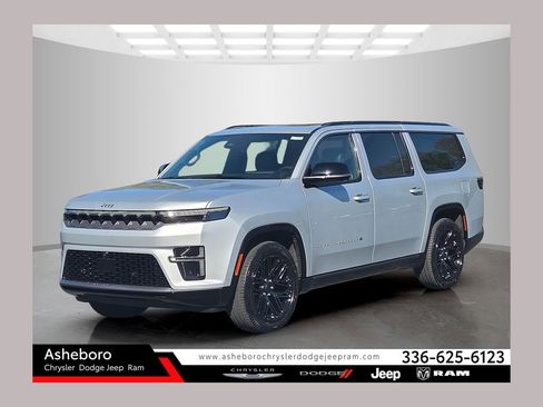 New 2026 Jeep Grand Wagoneer L Limited AWD/4WD image 1