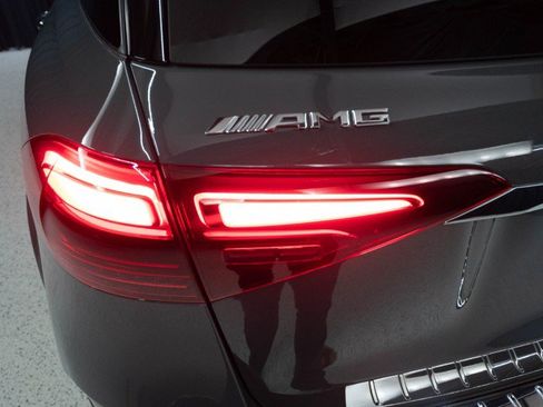 New 2026 Mercedes-Benz GLE 63 AMG S image 32