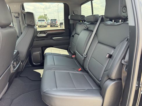 Used 2025 GMC Sierra 2500 Denali AWD/4WD image 29