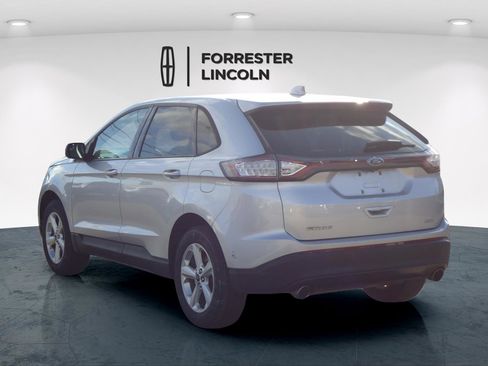 Used 2018 Ford Edge SE image 5