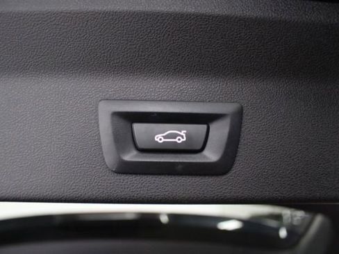 Used 2019 BMW X3 sDrive30i w/ Driving Assistance Package image 20