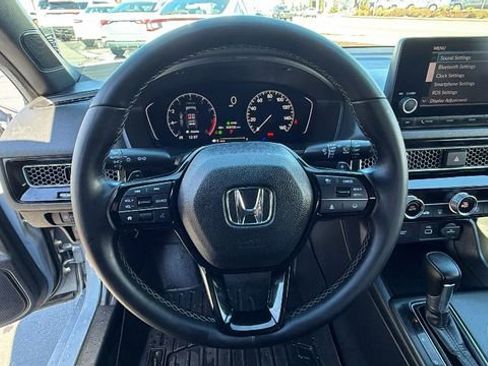 Used 2023 Honda Civic Sport image 25