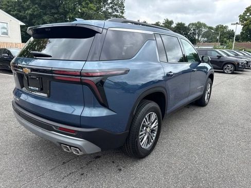 Used 2026 Chevrolet Traverse LT w/ Driver Confidence Package AWD/4WD image 7