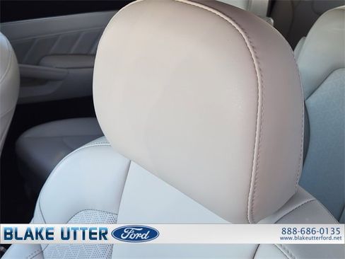 Used 2021 Kia Sorento SX image 16