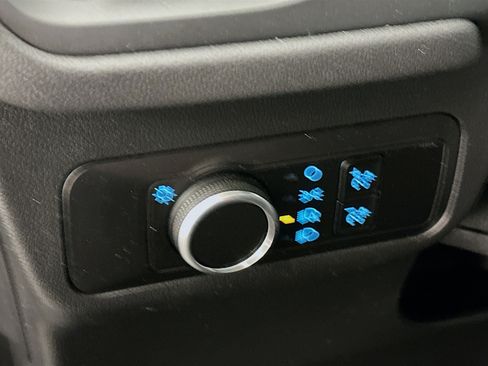 Used 2025 Ford Escape Active image 17