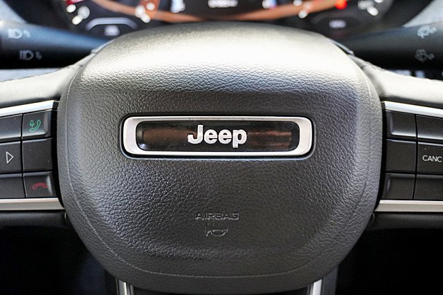 Used 2024 Jeep Compass Latitude AWD/4WD image 44