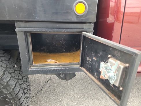 Used 2018 RAM 2500 Laramie w/ Protection Group image 17