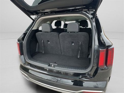 Used 2023 Kia Sorento EX image 33