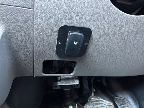 Used 2023 Ford Transit 350 DRW RWD image 21